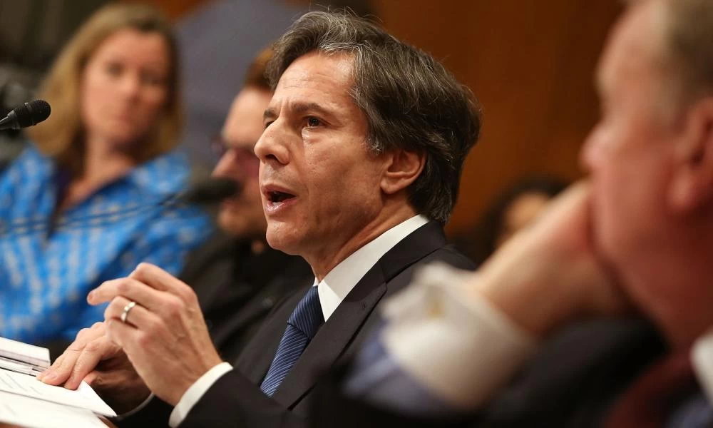 Spiegel για Μπλίνκεν: Θα προσπαθήσει να καθαρίσει τα συντρίμμια της εποχής Τραμπ